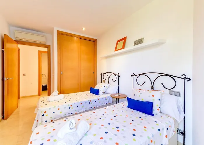 Marti Cirerer By Sealand * بورت دي بوينسا