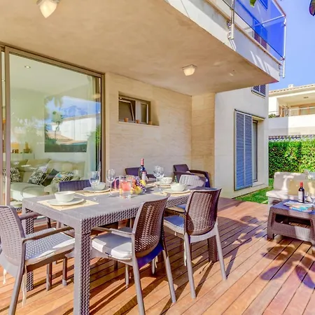 Marti Cirerer By Sealand Port de Pollença